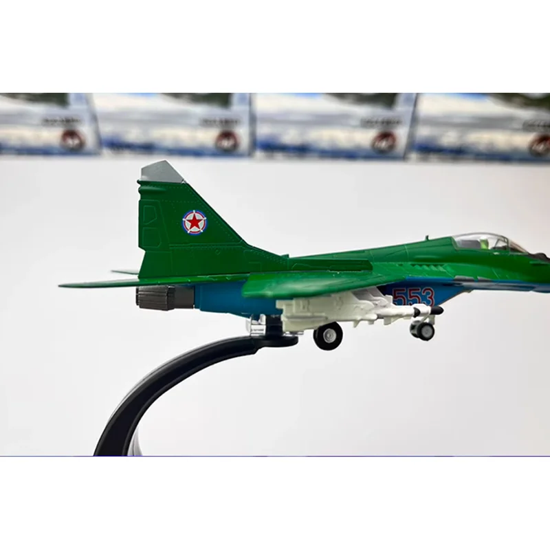 Фото Литой под давлением масштаб 1/100, Севернокорейские ВВС MIG-29A MIG29, военная модель боевого самолета, готовая коллекция игрушек №3