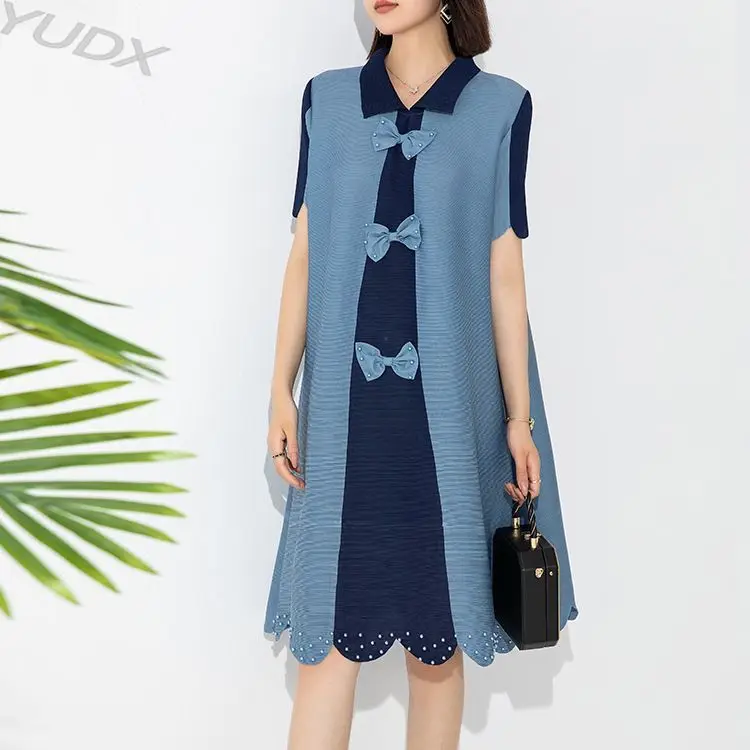 

Miyake Pleated Clashing Women's Dresses 2023 Women's Square Neck Loose Large Size Beaded Bow Embellished Fashion Midi Dresses