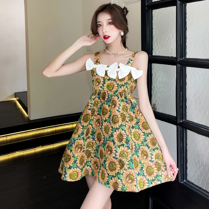 

2022 Summer Dress French Princess Dress Bow Embroidery Tube Top Suspender Dress Temperament Flower Pattern Spaghetti Strap Dress