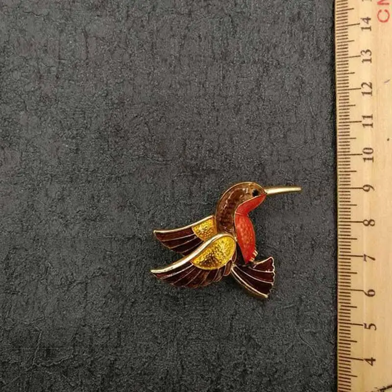 

The Brooch Is Popular In Europe, America, Japan and South Korea. Handmade Drop-oil Enamel Hummingbird Brooch Corsage