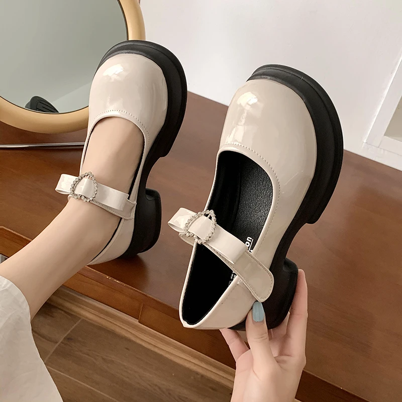 

Mary Jane Shoes Woman Ankle Strap Pumps Women Shoes Leather Crystal Heart Buckle Goth Thick High Heels Platform Shoes for Women