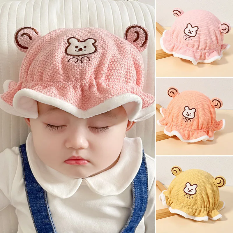 

Шапка с вышивкой в виде милого медведя, 5-12 м