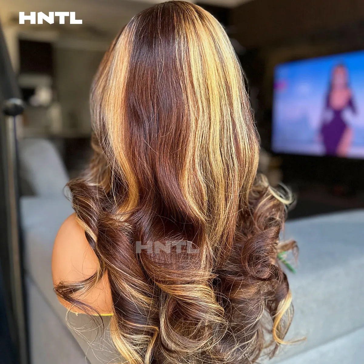 Фото Парик из натуральных волос Highlights Blonde P4/27 с кружевной застежкой, пышные кудри, 13x6 13x4 HD Lace Front, свободные волны, без клея, готов к носке №3