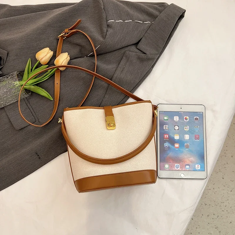 Высококачественная сумка через плечо с пряжкой из искусственной кожи новинка 2024