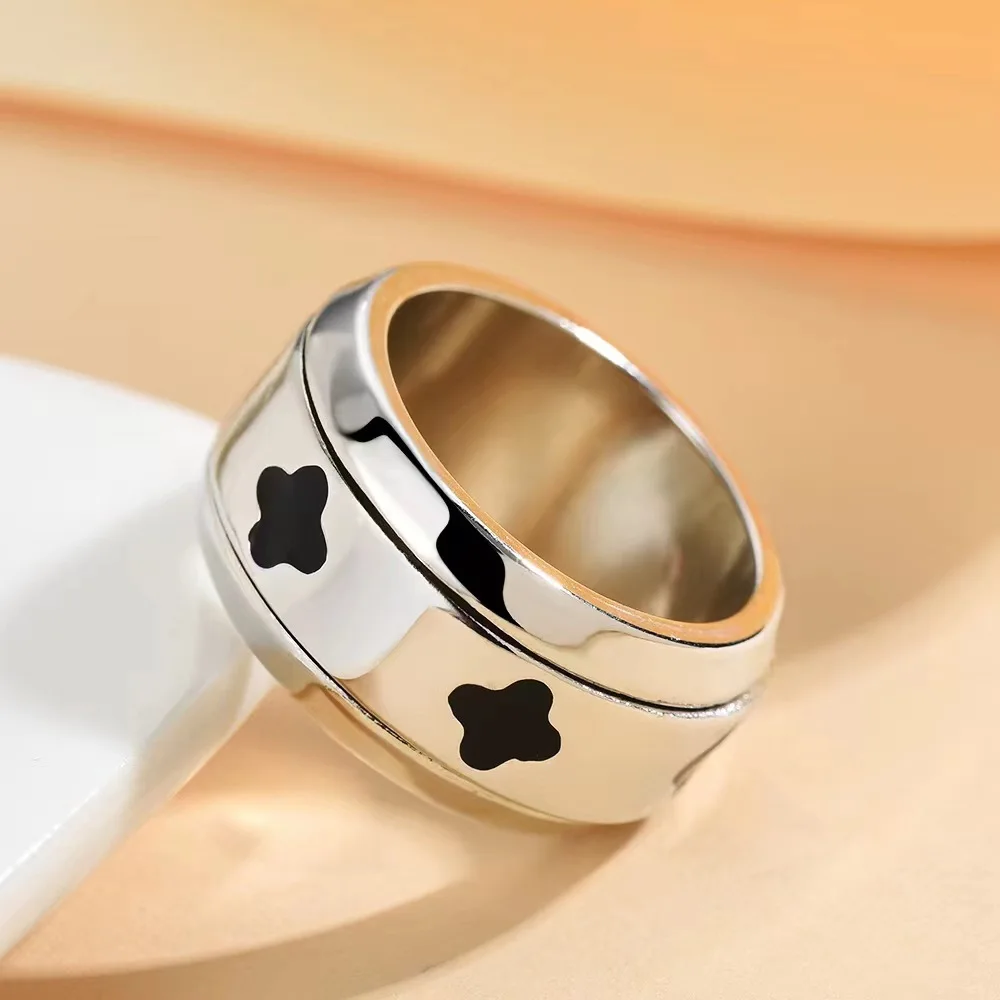 Модное кольцо с гелем клевера - мода для снятия стресса