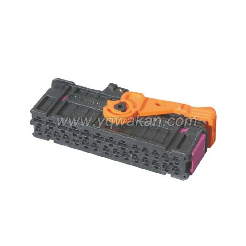 28-контактный автомобильный разъем