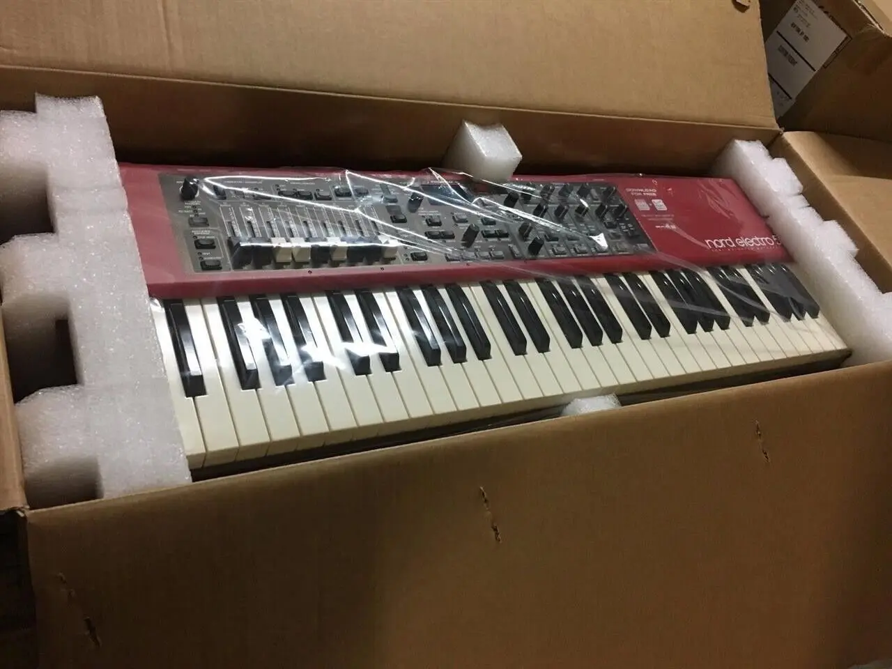 

Hot selling Nord Electro 6D 61 key Keyboard Piano Drawbars Organ SW61,NE6D EL6D //ARMENS