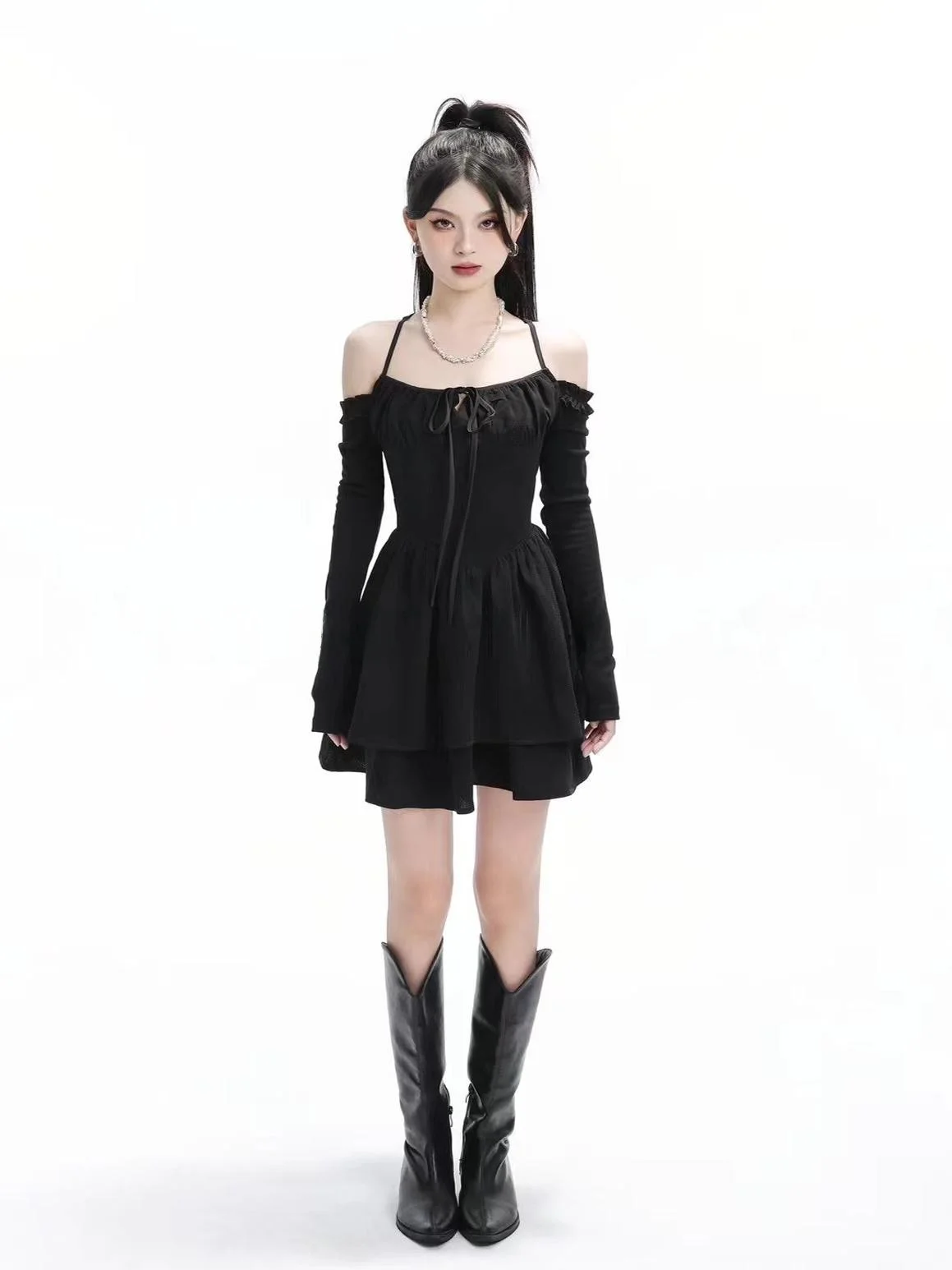 Черное облегающее платье Другой |