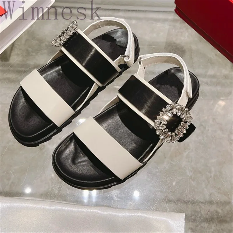 

Сандалии женские с открытым носком, босоножки с пряжкой со стразами, модные повседневные пляжные босоножки на толстой подошве, с круглым носком, на Плоском Каблуке, лето 2023