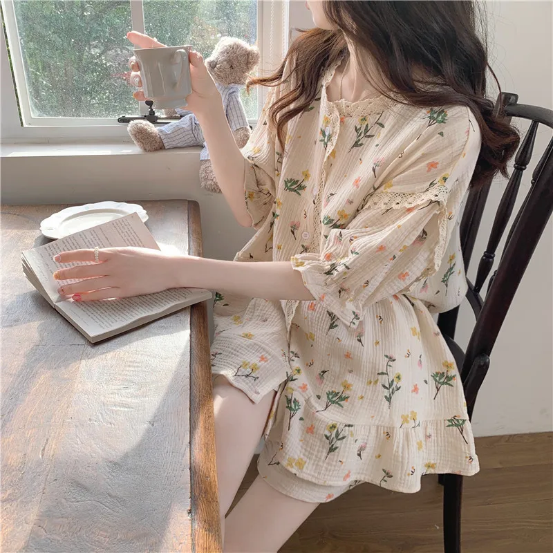 Women Cute Sleepwear Pajamas Set Loungewear Korean Kawaii Lace Flowers Sweet Summer Short Sleeve Shorts 2 Piece Set Home Clothes