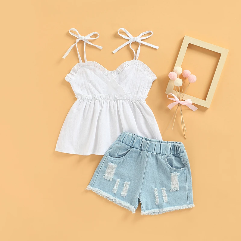 

Летняя одежда для маленьких девочек, комплект из 2 предметов, простые потертые рваные короткие джинсовые брюки на лямках с завязками и оборками