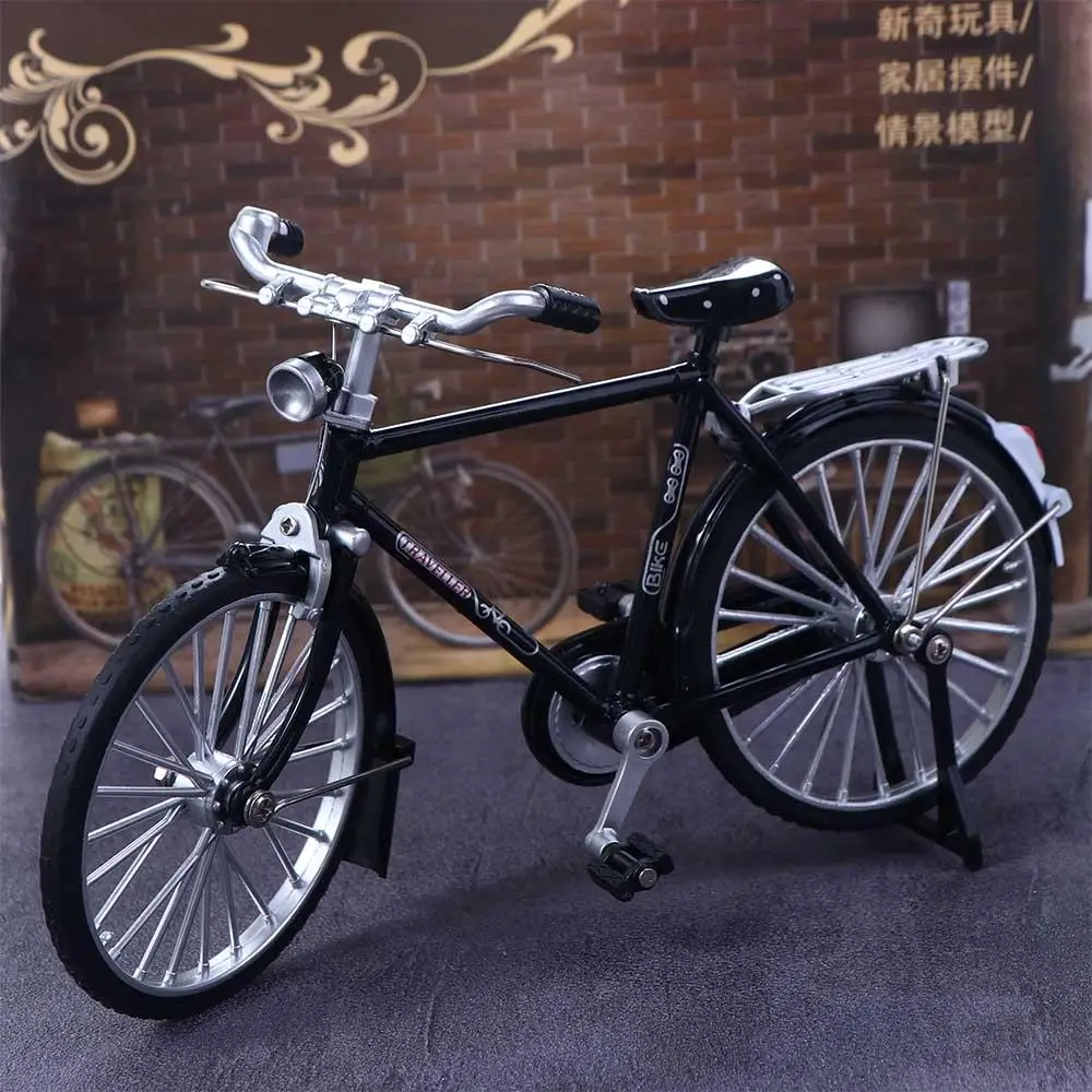 

1:10 Scale Diecast Metal Model Retro Bicycle Toys Vintage Urban City Bike Men's Miniature Replica Collectible