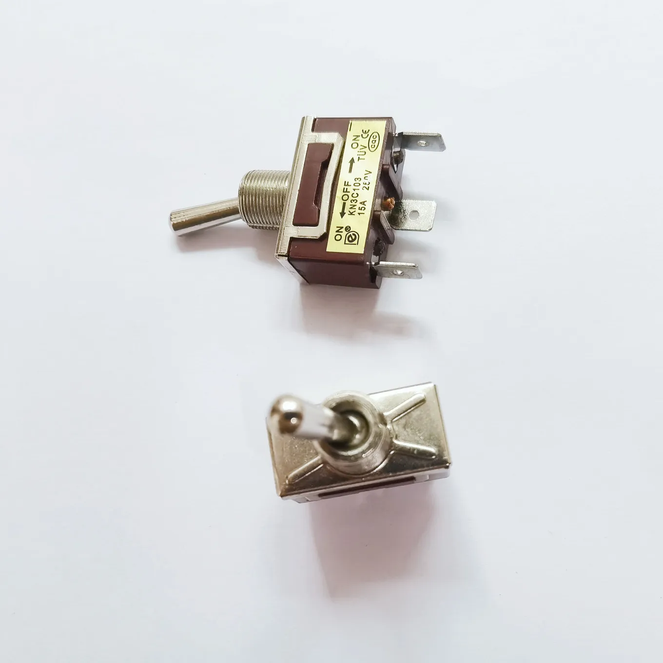 Фото Оригинальный новый 100% KN3C-103P ON-OFF-ON 3-контактный 3-ступенчатый тумблер 15A250V №4