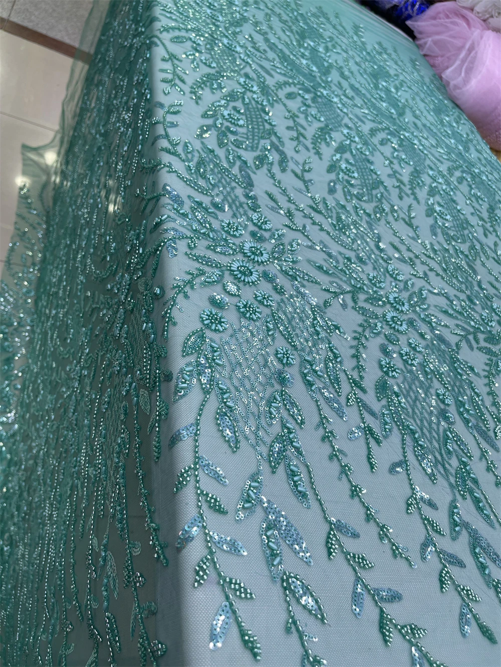 Африканская кружевная ткань ручной работы с блестками и бисером нигерийская 2024