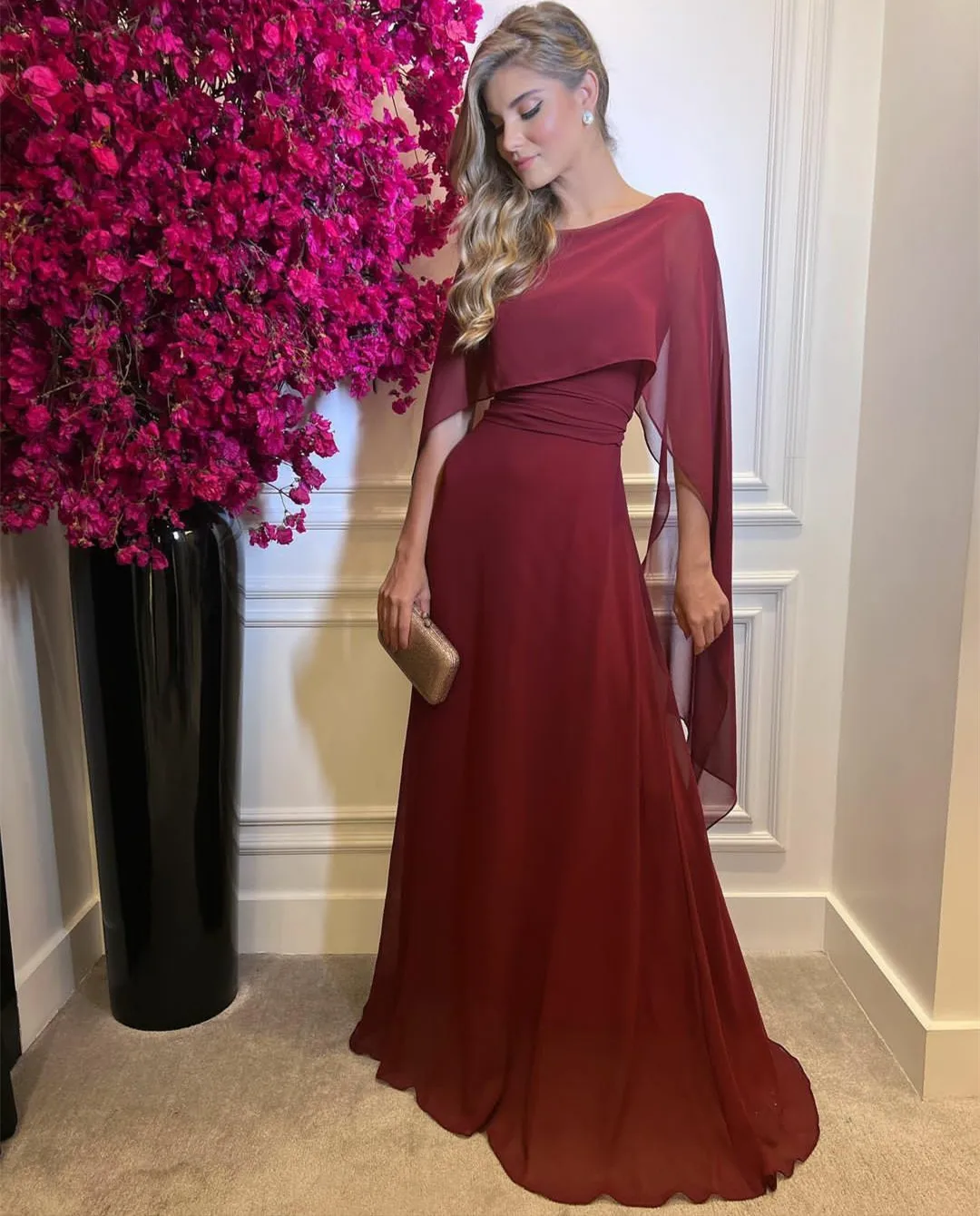 

Винтажное длинное Плиссированное шифоновое платье для матери невесты, ТРАПЕЦИЕВИДНОЕ ПЛАТЬЕ бордового цвета со шлейфом, платье для матери жениха, платье для гостей свадьбы