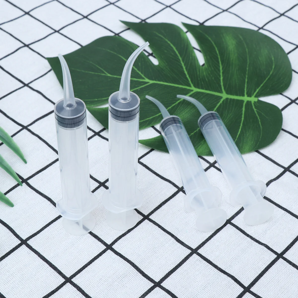 

10pcs Irrigation Practical Scale Injection Molding Tools Curved Tip for Clinic Dentist