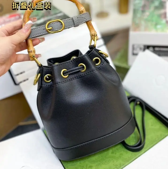 

20063-New solid color simple Tote bag commuting cross-body large capacity female dumpling bag soft skin