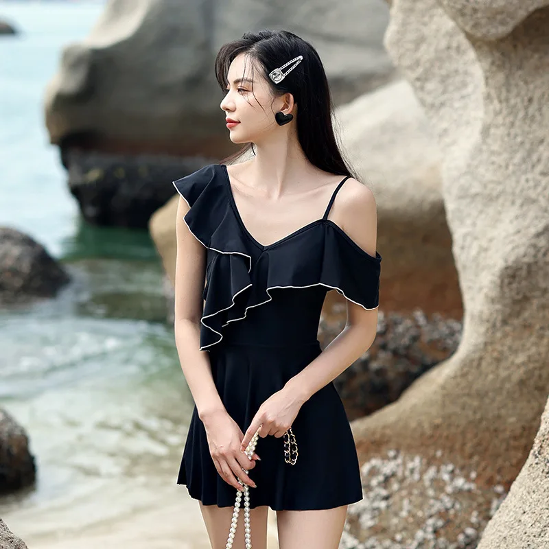 

One-Shoulder Swimsuit Female Skirt Style One-Piece Black Conservatively Thin Small Chest 2022summer Fashion Hot Spring Swimsuit
