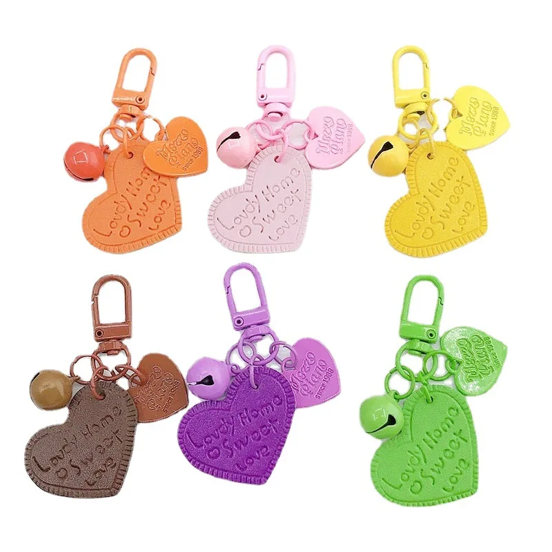 

Jewelry New Fashion Love Leather Bell Key Chain Pendant Headphone Bag Hanging Ornament Girl Gifts