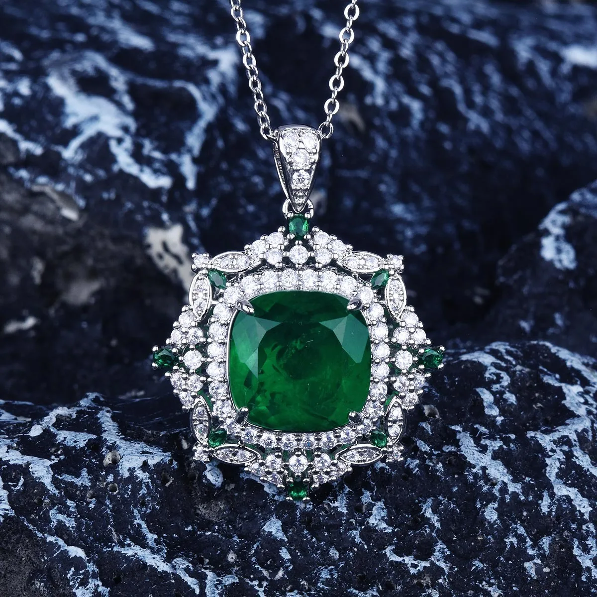 

Sparkling Cubic Zirconia Carved Crystal Emerald Pendant Necklace 925 Sterling Silver Necklace Women Luxury Trendy Fine Jewelry