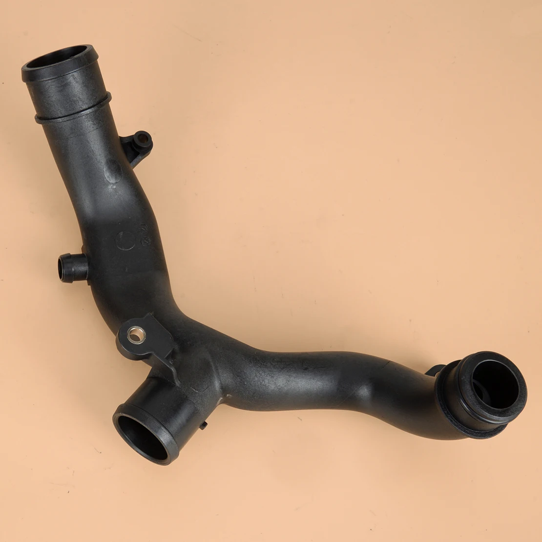 

LR090630 Black Plastic Thermostat Water Connect Pipe Tube Fit for Land Rover LR4 Range Rover Sport 2016 2015 2014