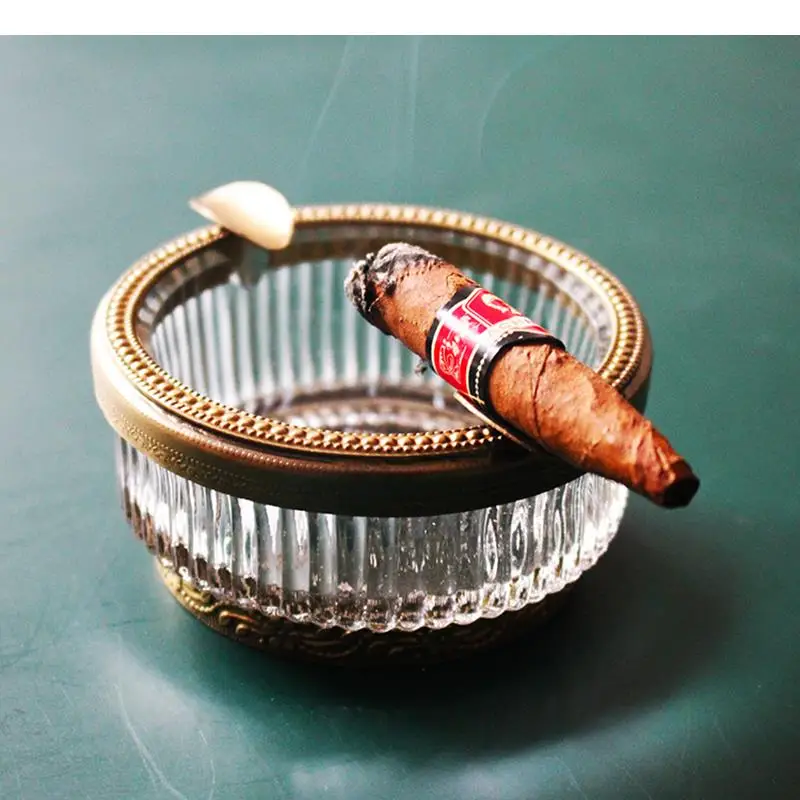 

Glass Ashtray Retro Cigar Ash Tray Brass Decoration Smoking Accessories Creative Household Desktop Ashtray Ash Storage Container