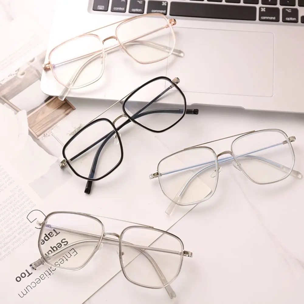 

Очки для чтения с двойной оправой и защитой от сисветильник света