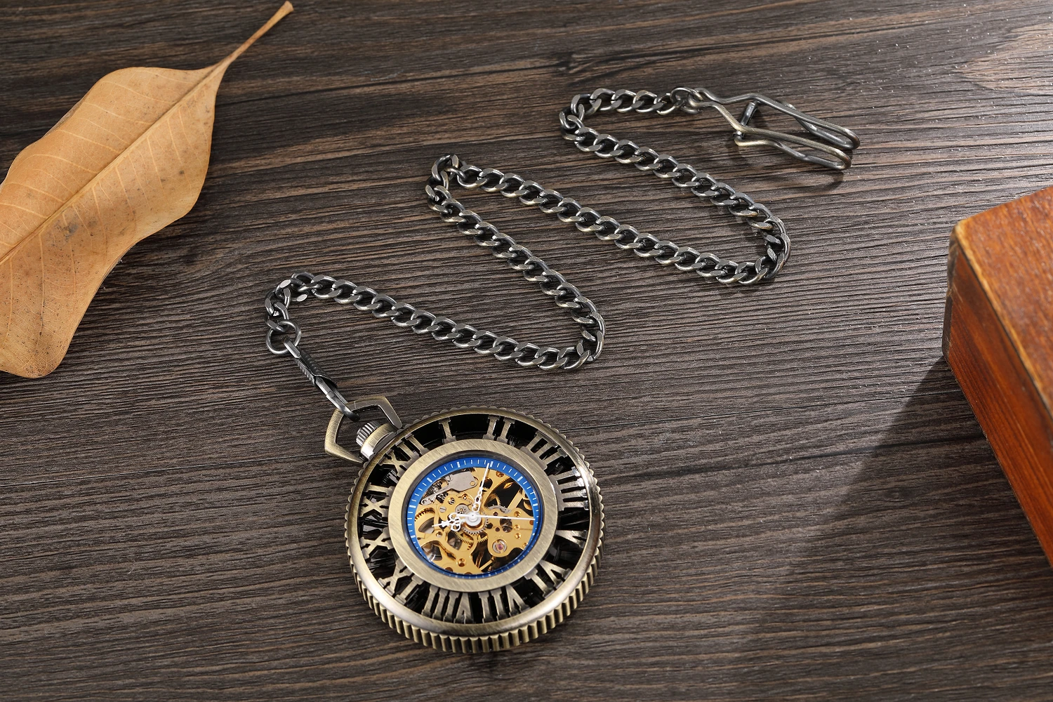 Retro Hand-WInd Mechanical Luxury Pocket Watch Hollow Steampunk Silver Watches Roman Numerals Clock With Fob Chain Reloj Hombre