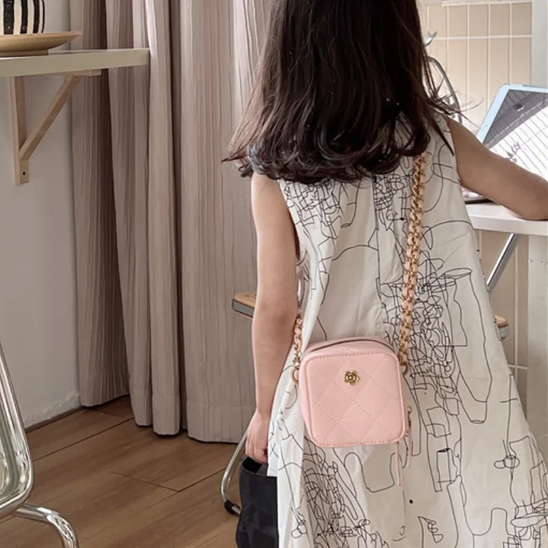 Little Girls Flower Mini Messenger Bags Fashion New Children Small Square Box Flower Shoulder Bag with Chain Drop Shipping Hot
