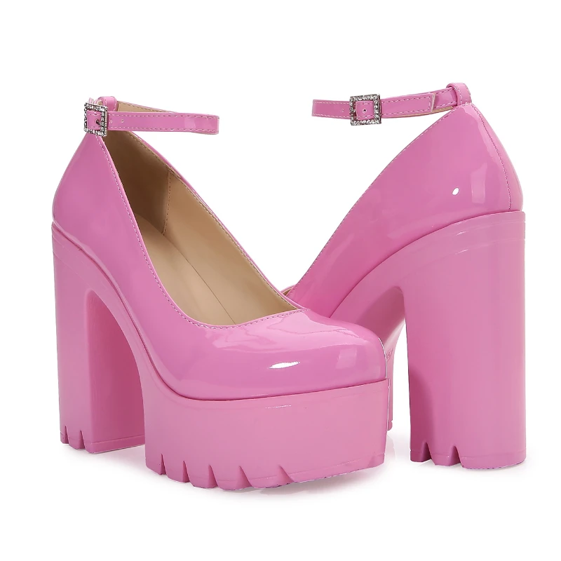 

Женские вечерние туфли на платформе и очень высоком каблуке с круглым носком