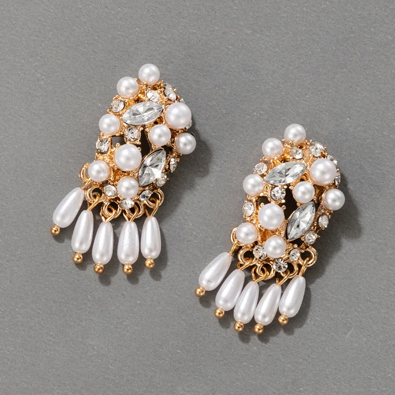 

New 2022 Pearl Dot Diamond Tassel Fashion Lady Style White Women Earrings