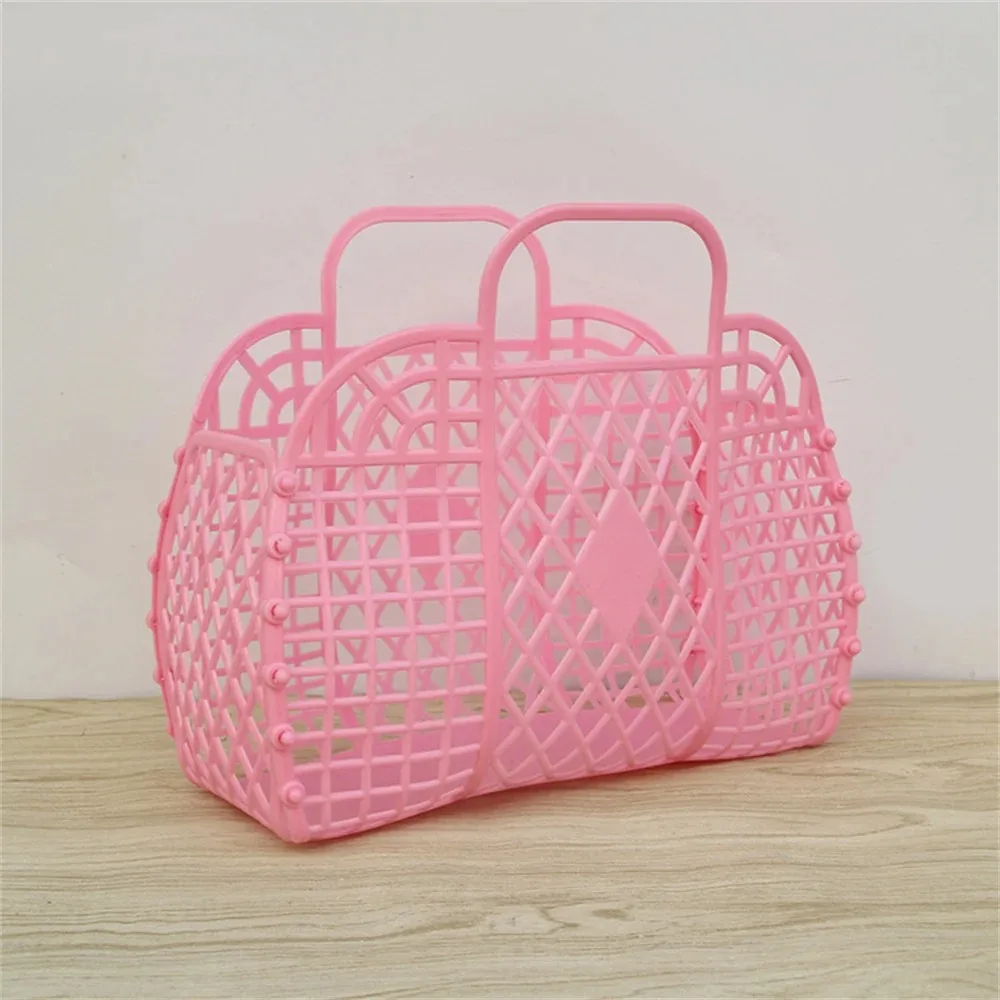 

Пластиковая корзина для ванной