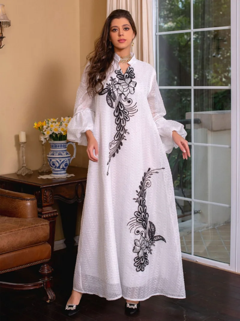 White Abayas For Woman Modest Evening Dresses Long Sleeve Elegant Floral Appliques Notched Neck Arabic Clothes With Belt
