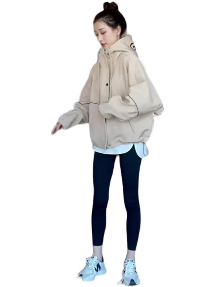 Популярный тренчкот в этом году верхняя одежда женская маленькая