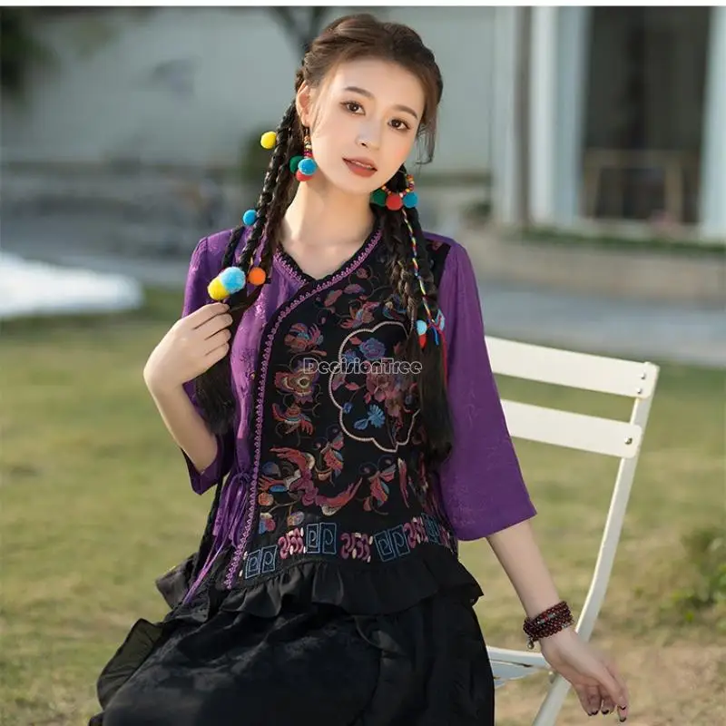 

2023 китайский этнический стиль Цветочная вышивка Половина рукава v-образный вырез женская блузка Ретро Национальный китайский Свободный Повседневный Топ Блузка s445