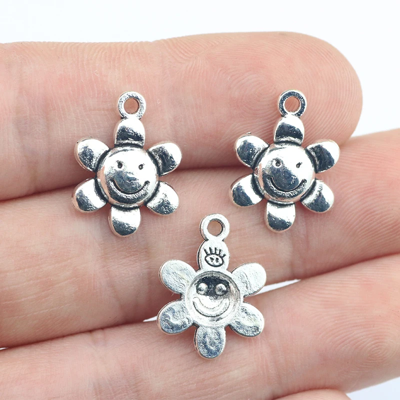 

Newest 20Pieces 14*18mm Zinc Alloy Antique Silver Color Smile Flower Charms Necklace Pendant Accessory For DIY Jewelry Handcraft