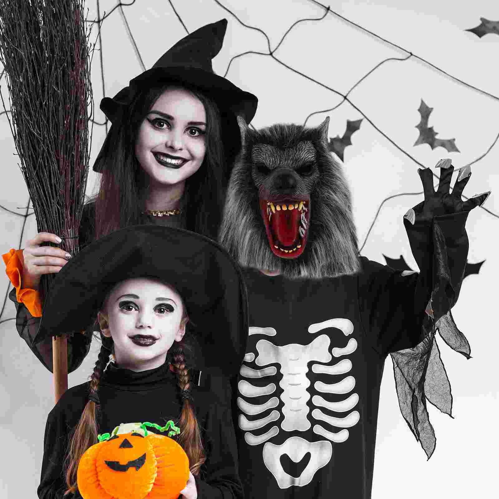 Рисунок 3 - Волчья маска с подвижным ртом