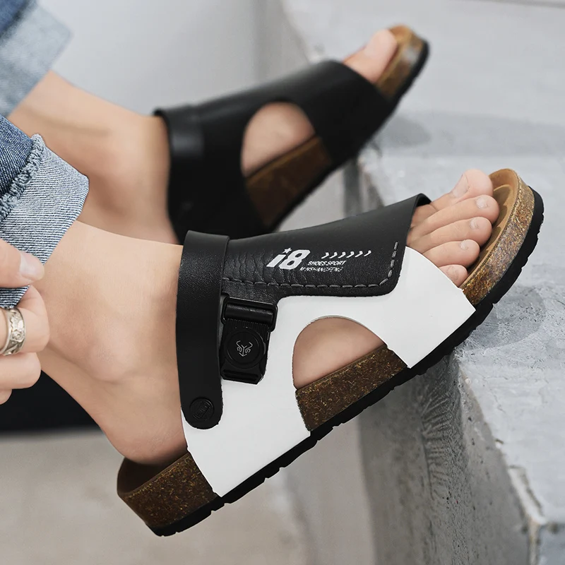 Сандалии и тапочки мужские универсальные стильные дышащие пляжные для отдыха