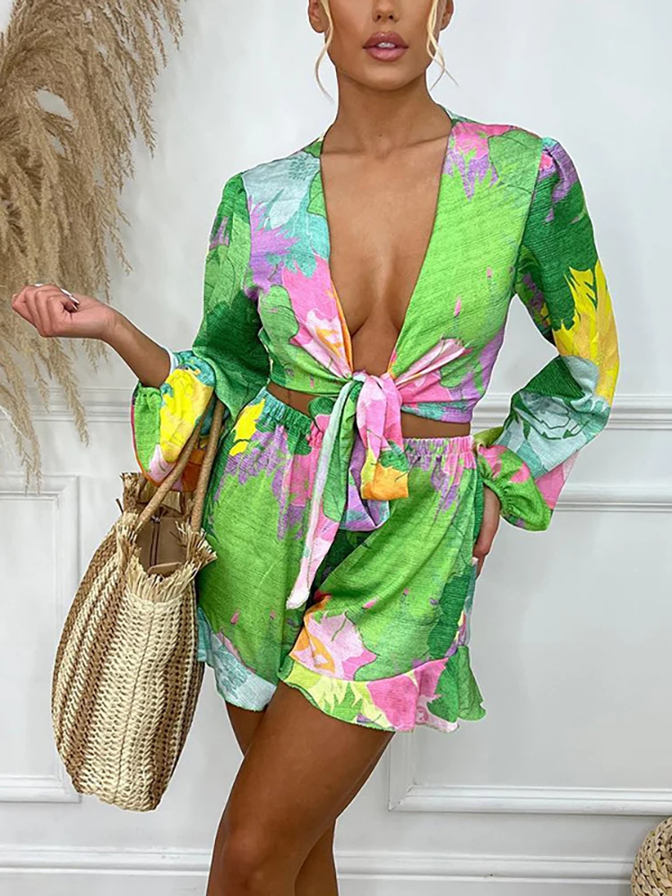 

2022 Summer Women Lace-Up Deep V-Neck Loose Suits Long Lantern Sleeve Shorts Printing Ladies Matching Set Sportswear Streetwear