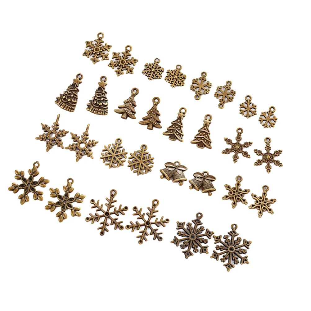 

30Pcs DIY Accessories Snowflake Delicate Christmas Tree Alloy Bell DIY Making Hanging Ornaments Pendants