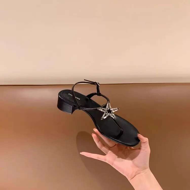 

Босоножки женские на среднем каблуке, сандалии с кристаллами, спилок, цвет серебристый/черный, летняя обувь