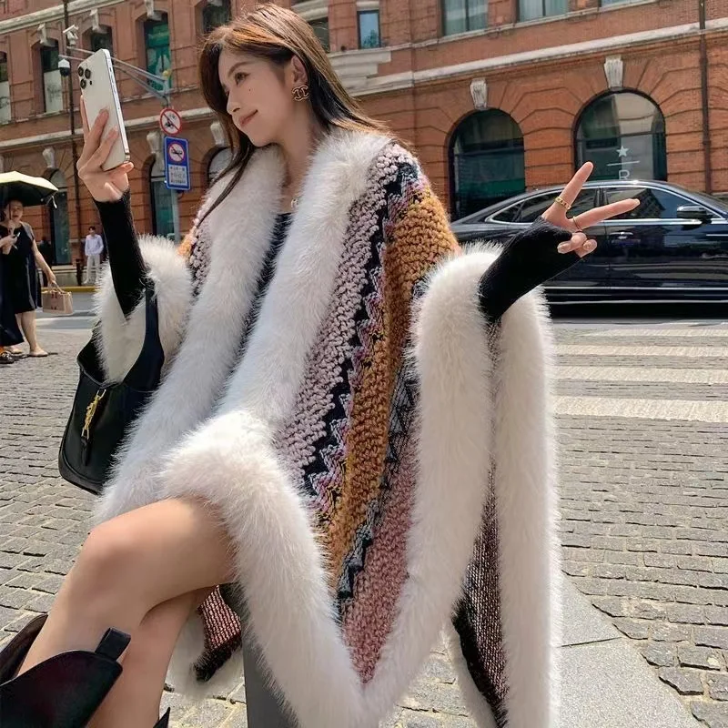 

2022 Winter New Thickened Fashion Capes Shawl Faux Fox Fur Scarves Shawls Free Luxury Women Fake Fur Shawl Printed Warm Capes