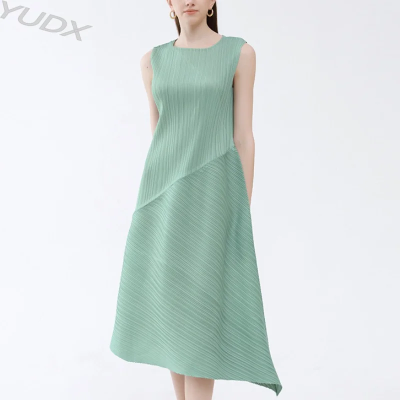 

YUDX 2023 Summer New Miyake Senior Sense Loose Pleated Sleeveless Dress Women's Medium-length Simple Fold Irregular Skirt