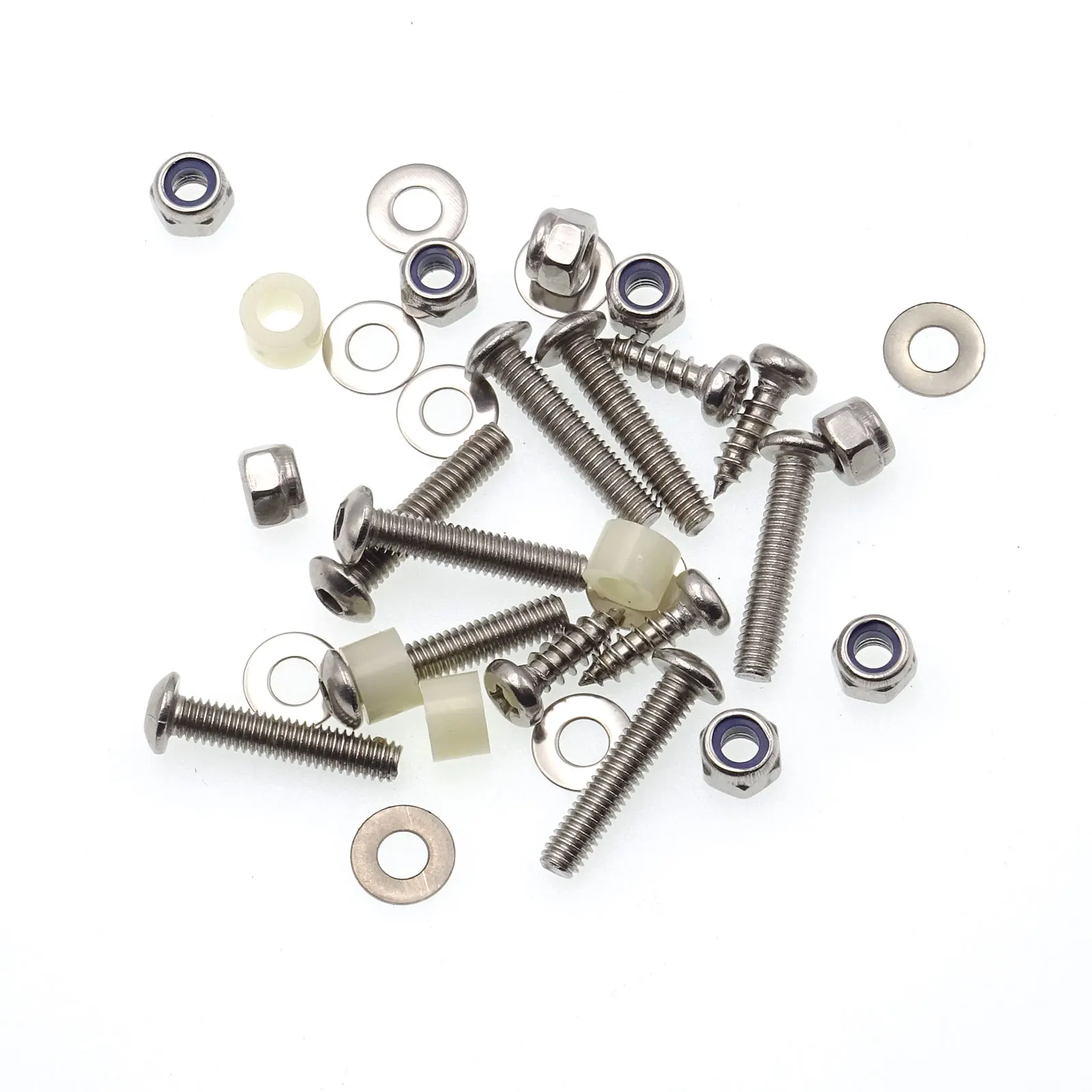 Рисунок 5 - Аксессуары для автомобиля