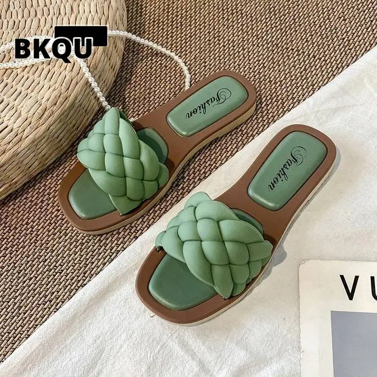 

2022 New Summer Indoor Woven Slippers Women Sandals Female Outdoor Beach Casual Flat Flip Flop