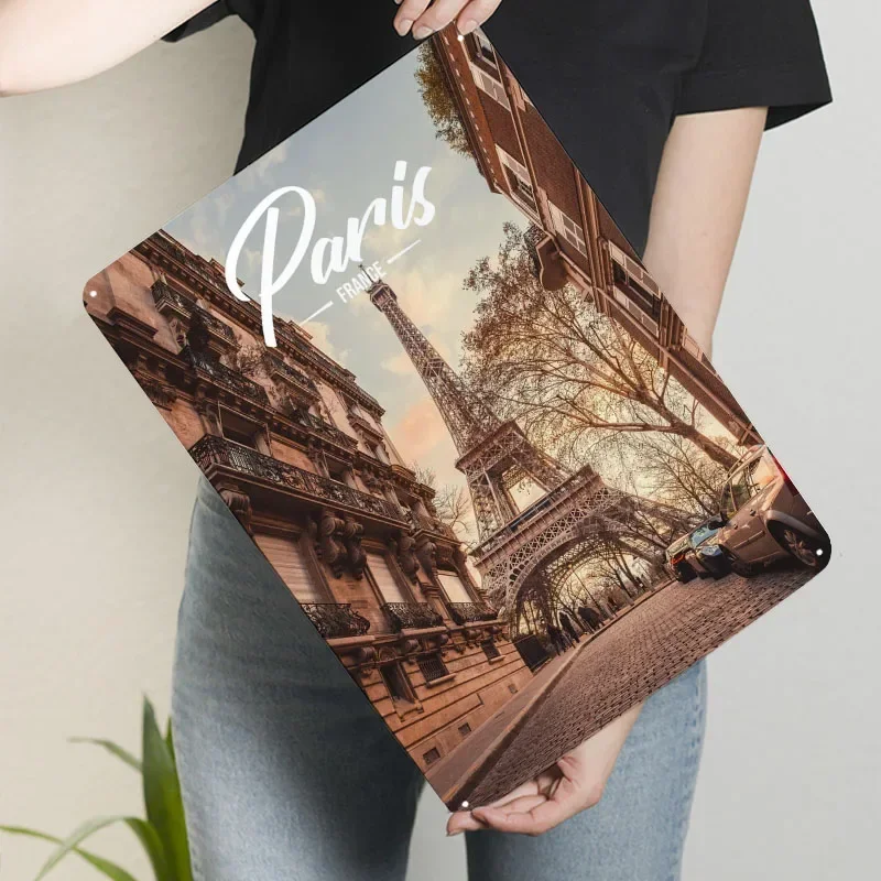 

Металлический знак "Париж"