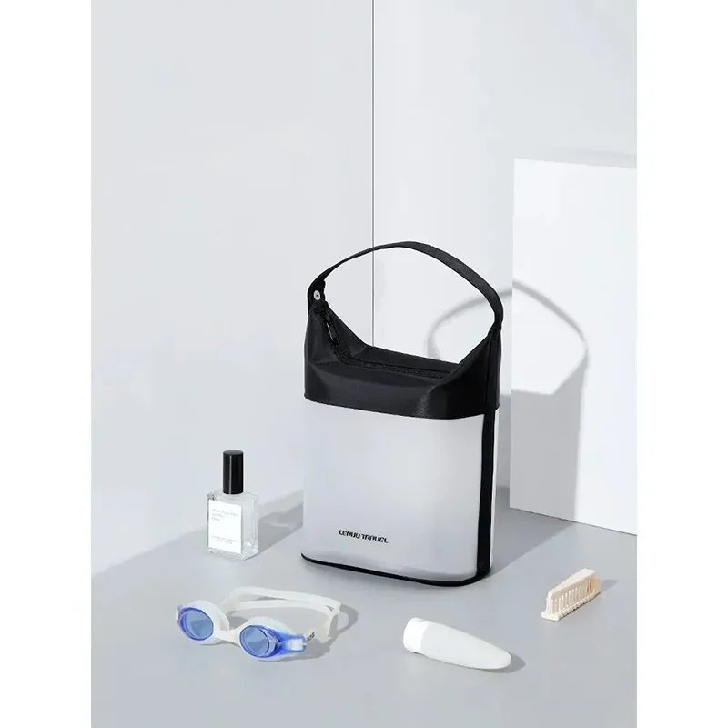 Fashion Swimming Gym Bags Women Men Waterproof Dry and Wet Separation Handbag Multifunction Fitness Yoga Training Sport Backpack