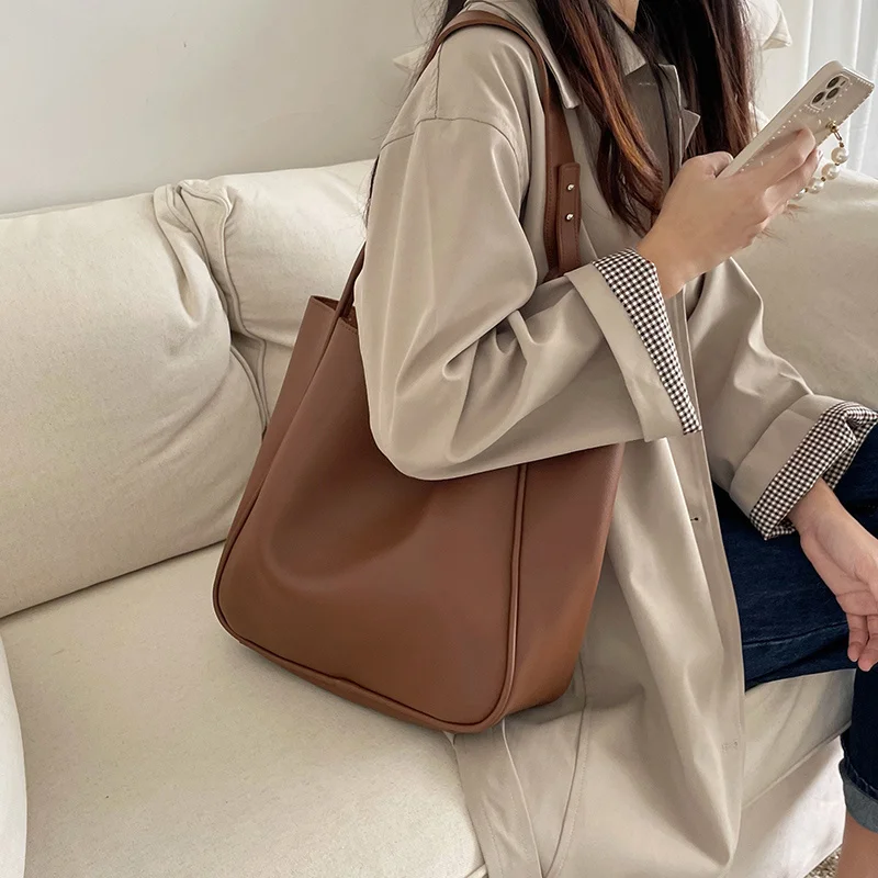 

Luxury Designer High Capacity Tote Handbags For Office Women 2022 Brand Designer Solid Color Shopper Shoulder Shopping Bag