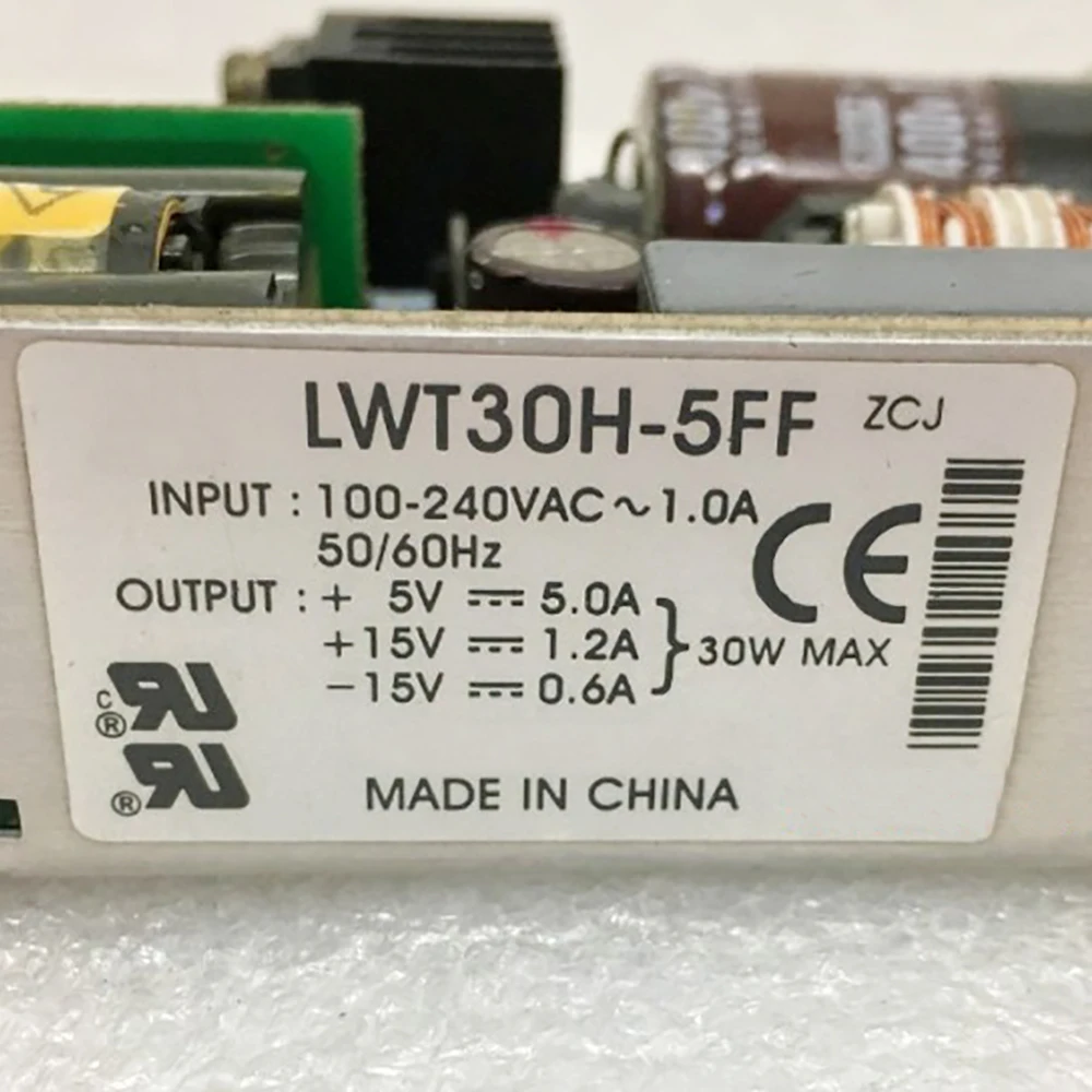 LWT30H-5FF для промышленного медицинского питания NEMIC-LAMBDA + 5V5 0A 15V1.2A-15V0.6A