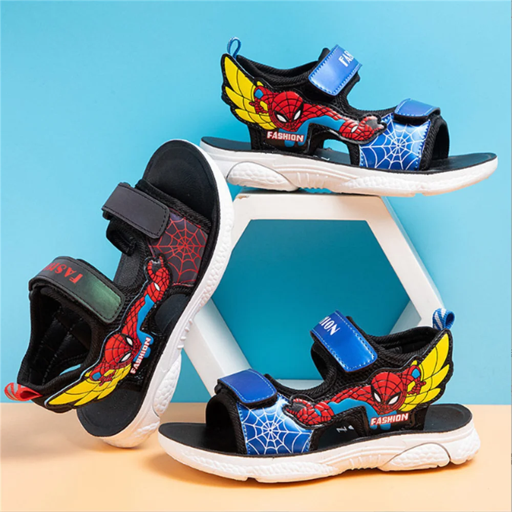 

Junior high school and primary school boys handsome summer Disney Spider-Man beach shoes all-match cartoon leather sandals